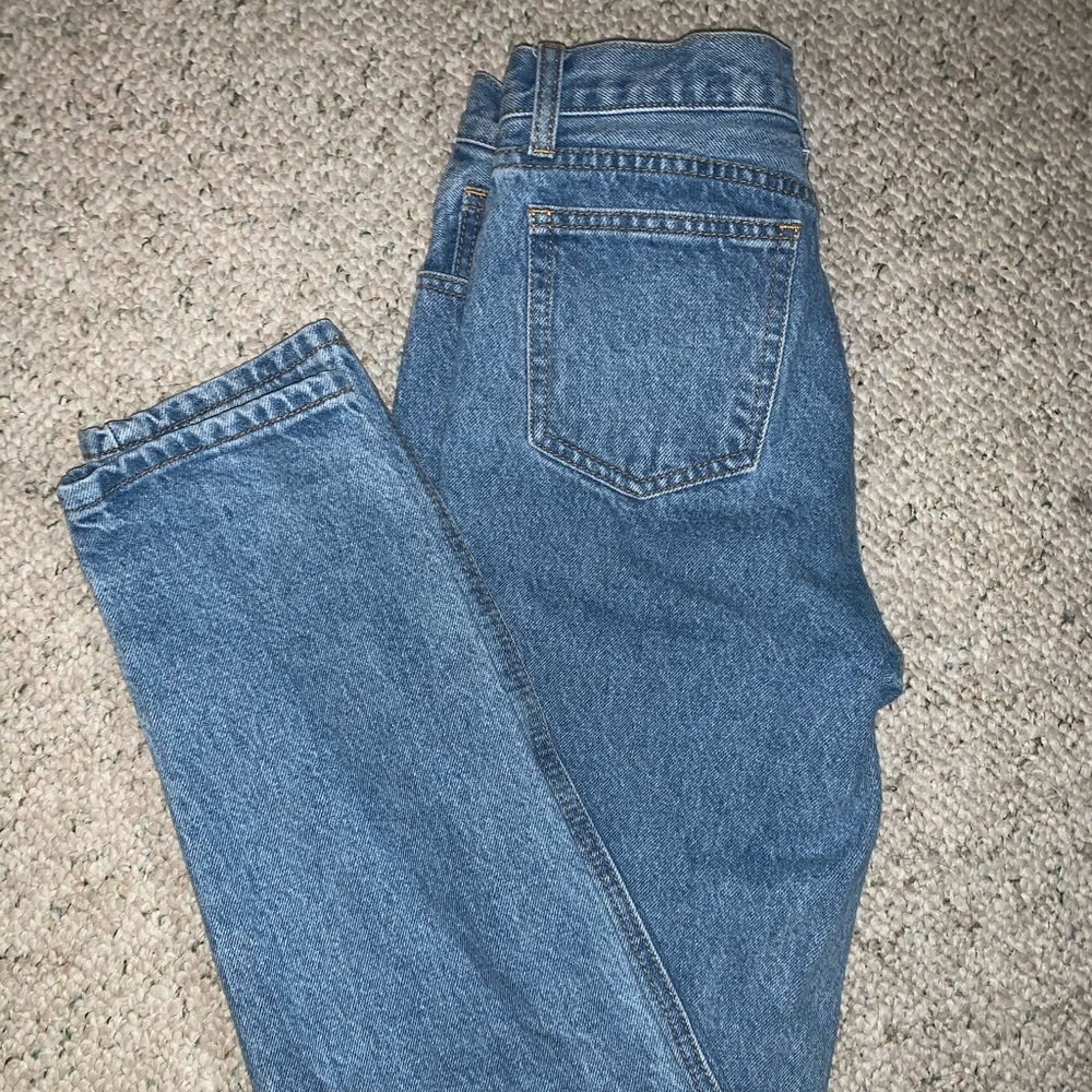 Brandy Melville Carly Jeans